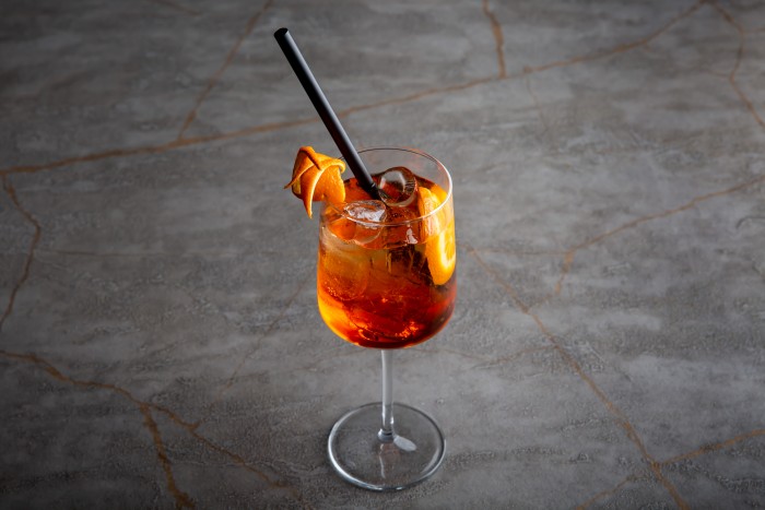APEROL SPRITZ