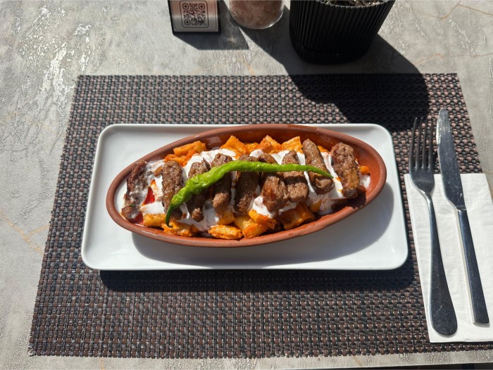 PITTA AND YOGURT MEATBALLS