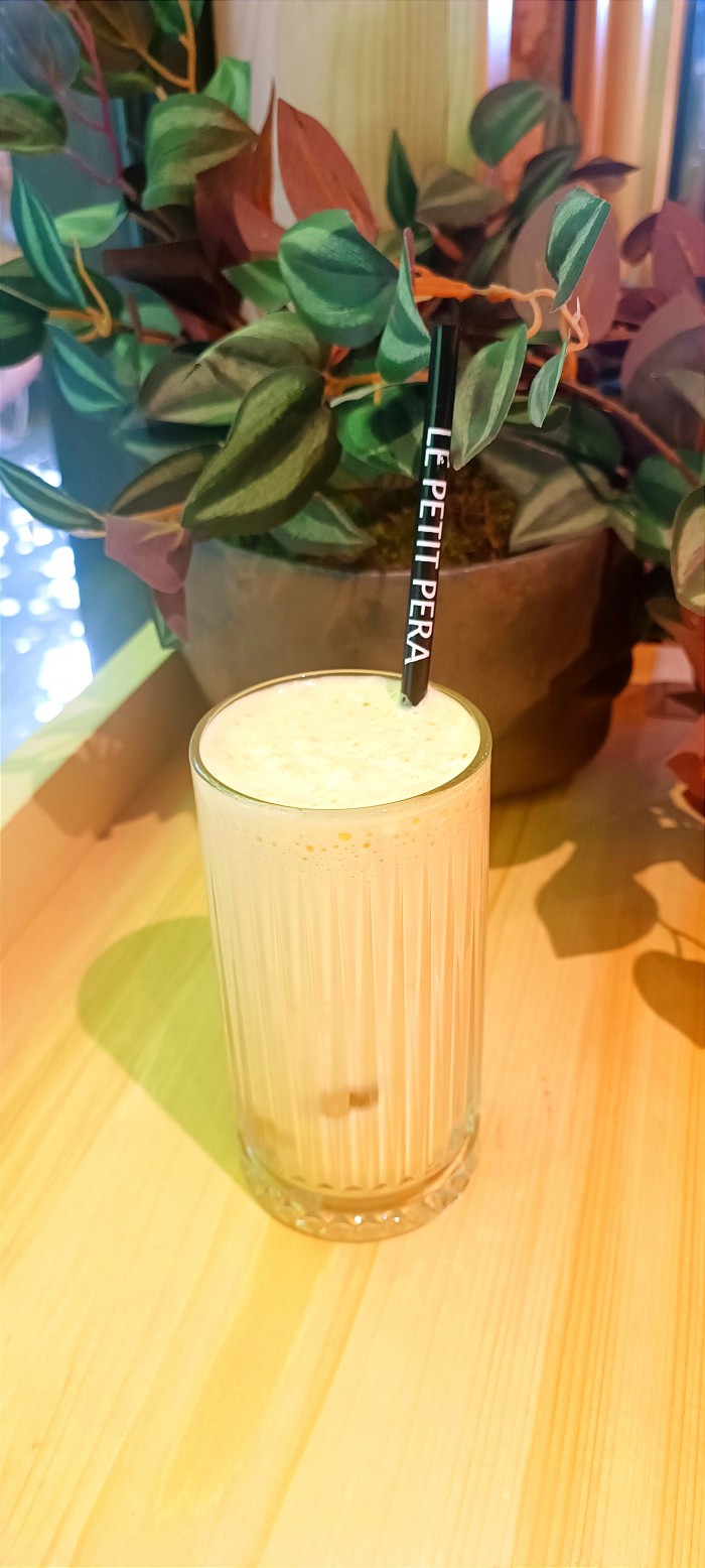 • Mövenpick ~ Frappe