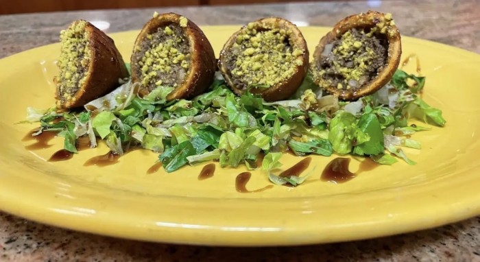Stuffed Crack Wheat(Icli Kofte) Kibbeh 2 pieces